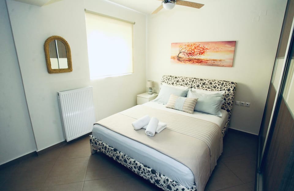 The little palace next to the sea Apartment in Rethymno