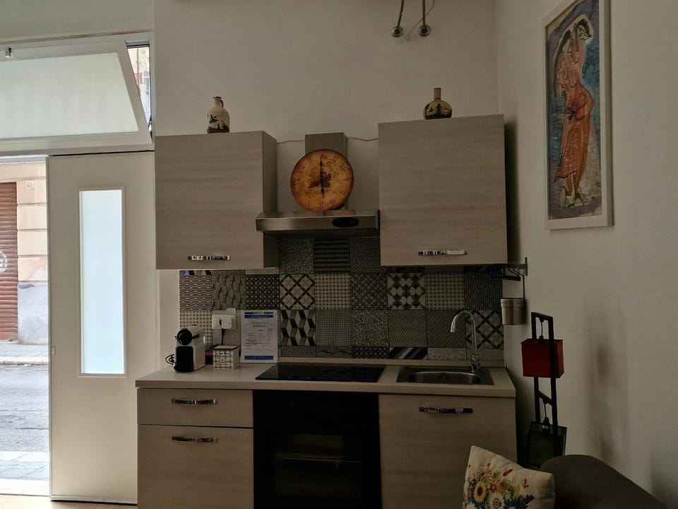 4 Via Valona - executive luxury apartment Apartment in Bari
