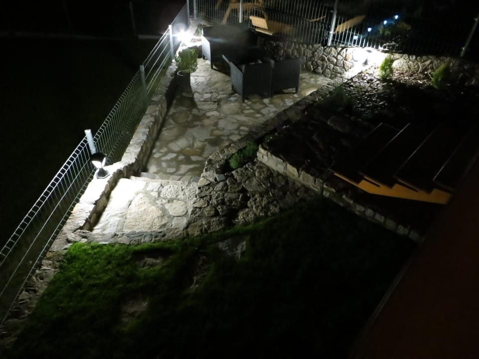 Night, Garden view