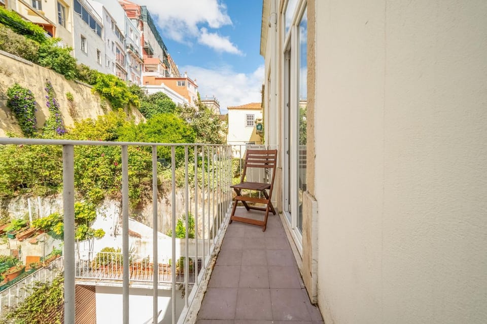 GuestReady - Gorgeous 3BR near Time Out Market Apartment in Lisbon