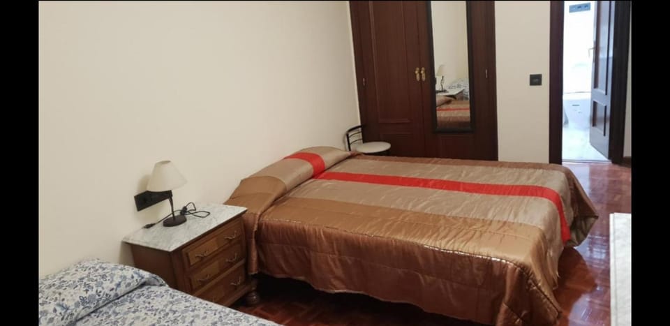 APARTAMENTOS SALAMANCA PUERTA ZAMORA, Centro, Wifi, 2 habitaciones, Parking Apartment in Salamanca