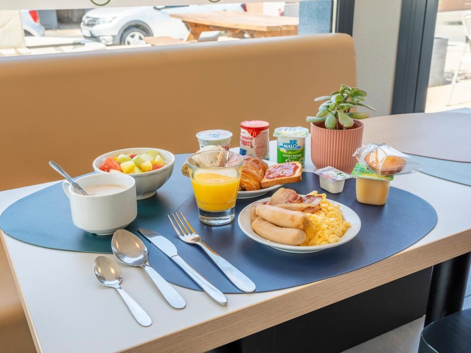 Breakfast