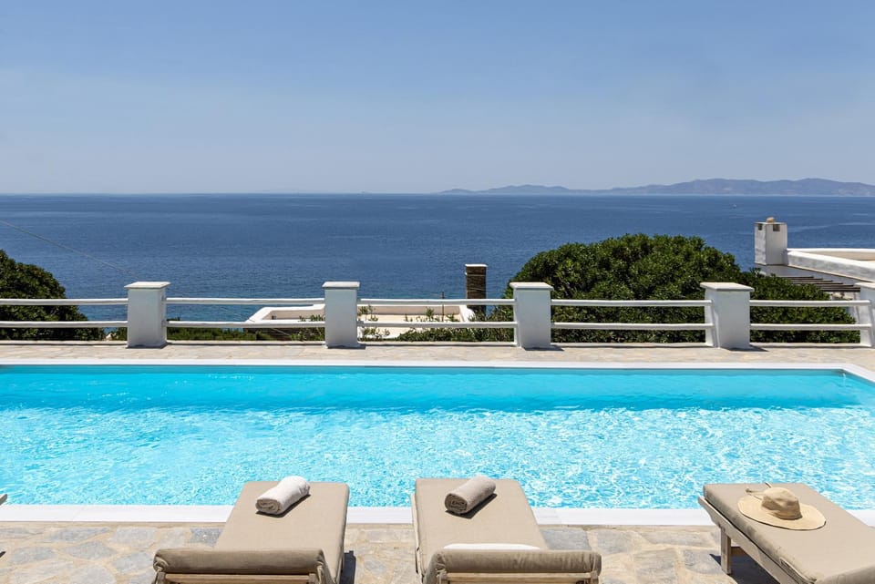Nearby landmark, Day, Natural landscape, View (from property/room), Pool view, Sea view, Swimming pool, sunbed, Internal: Not applicable to any particular room