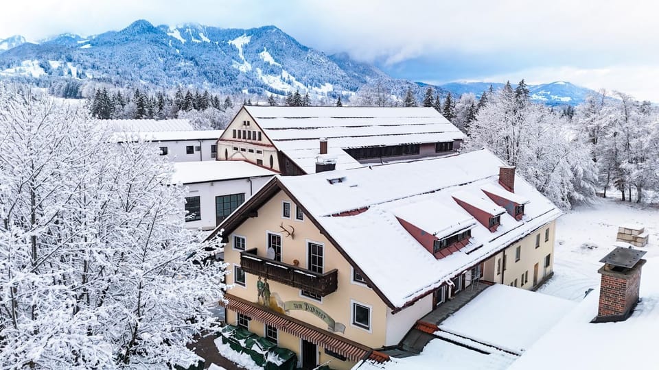 Property building, Day, Natural landscape, Winter, Mountain view