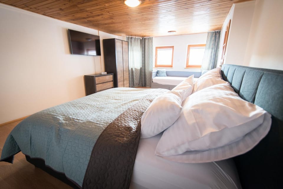 Villa Ďumbierka - B&B, wellness, brewery, ebikes Bed and Breakfast in Slovakia