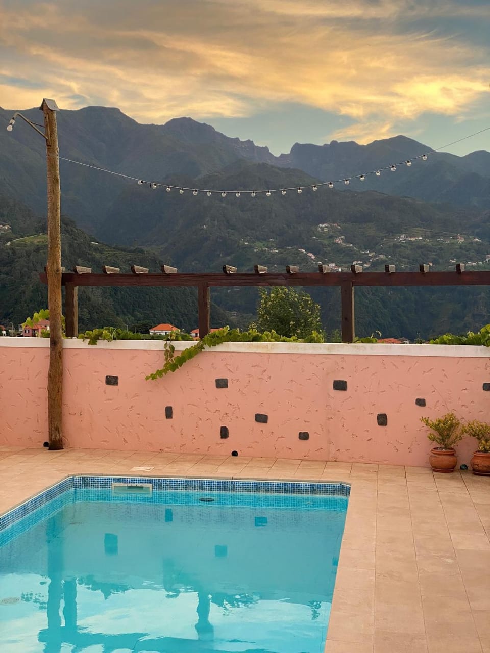 Property building, Off site, Natural landscape, View (from property/room), Mountain view, Mountain view, Pool view, Pool view, Swimming pool, Sunrise, Sunset