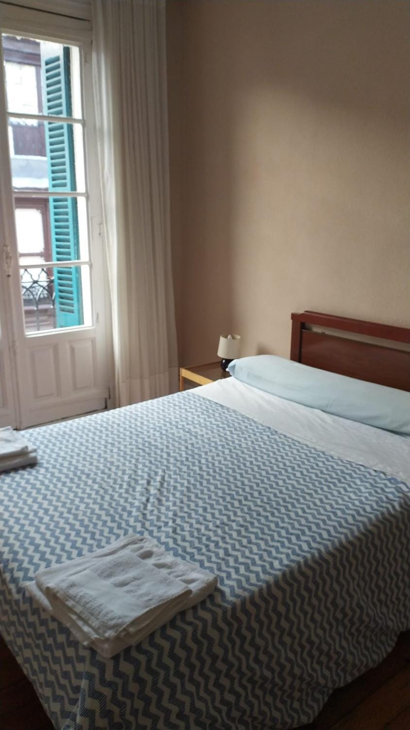 Bed, Balcony/Terrace, Photo of the whole room, Bedroom, internet