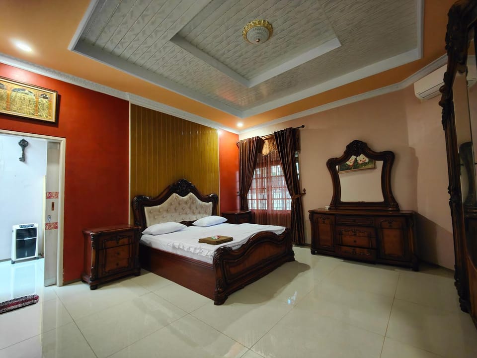 Bed, Bedroom, air conditioner