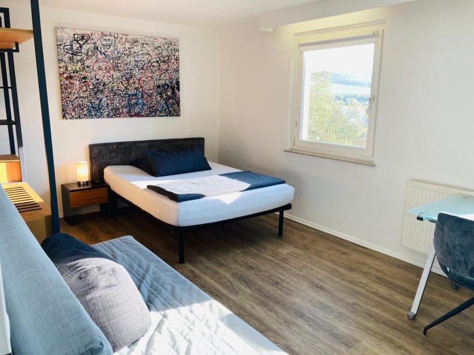 Bed, Natural landscape, Photo of the whole room, Seating area, Bedroom