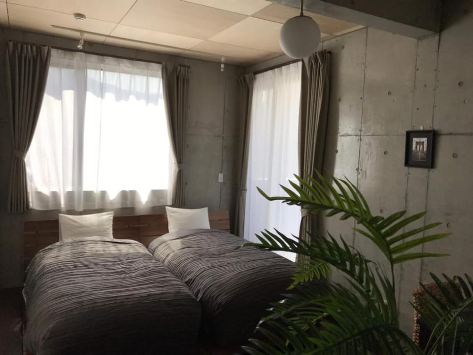 treeside Bed and Breakfast in Kanagawa Prefecture