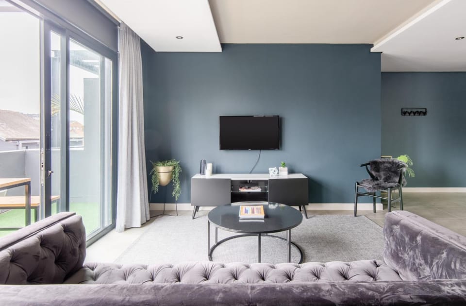 Urban luxury in the East Precinct Apartment in Cape Town