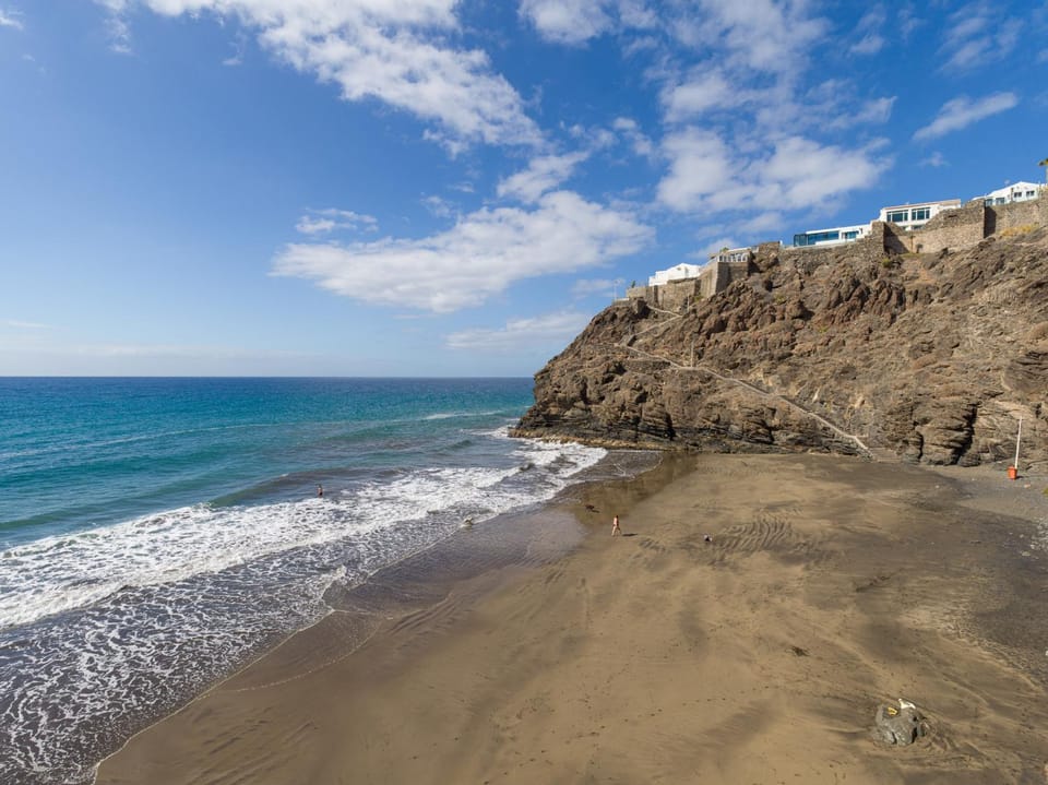 Nearby landmark, Off site, Day, Natural landscape, Beach