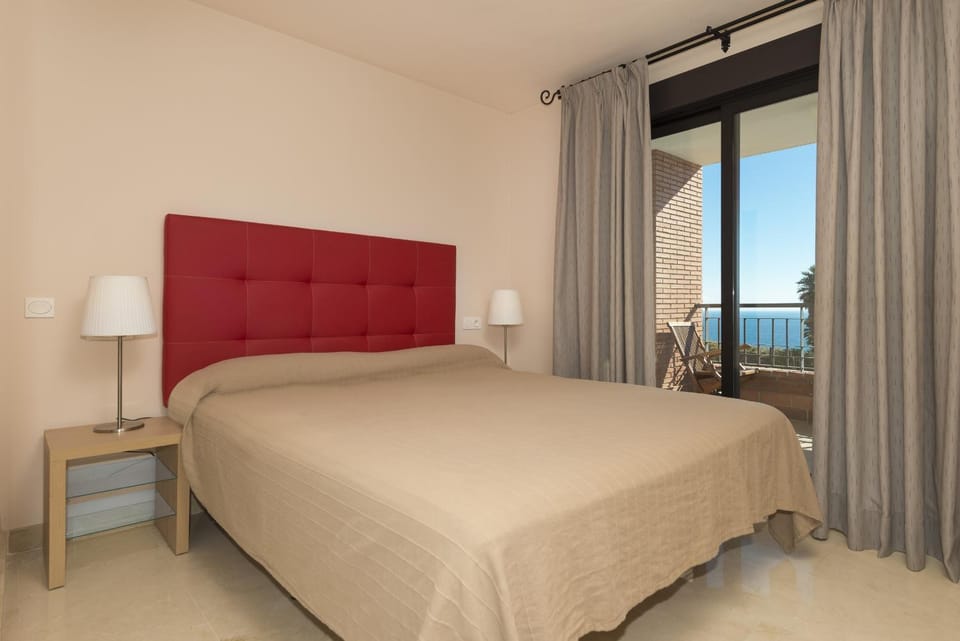 Spacious 3 bedrooms apartment side sea view Apartment in Río de Torrox