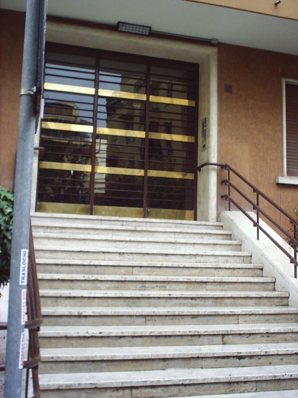 Facade/entrance