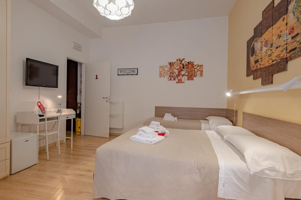 Damiani & Sister Guesthouse Bed and Breakfast in Rome