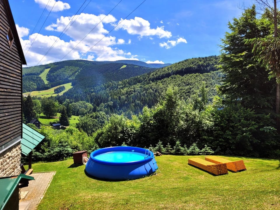 Garden, Mountain view
