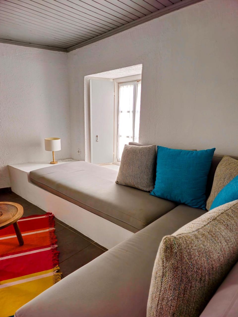 Bed, Photo of the whole room, Seating area, Bedroom
