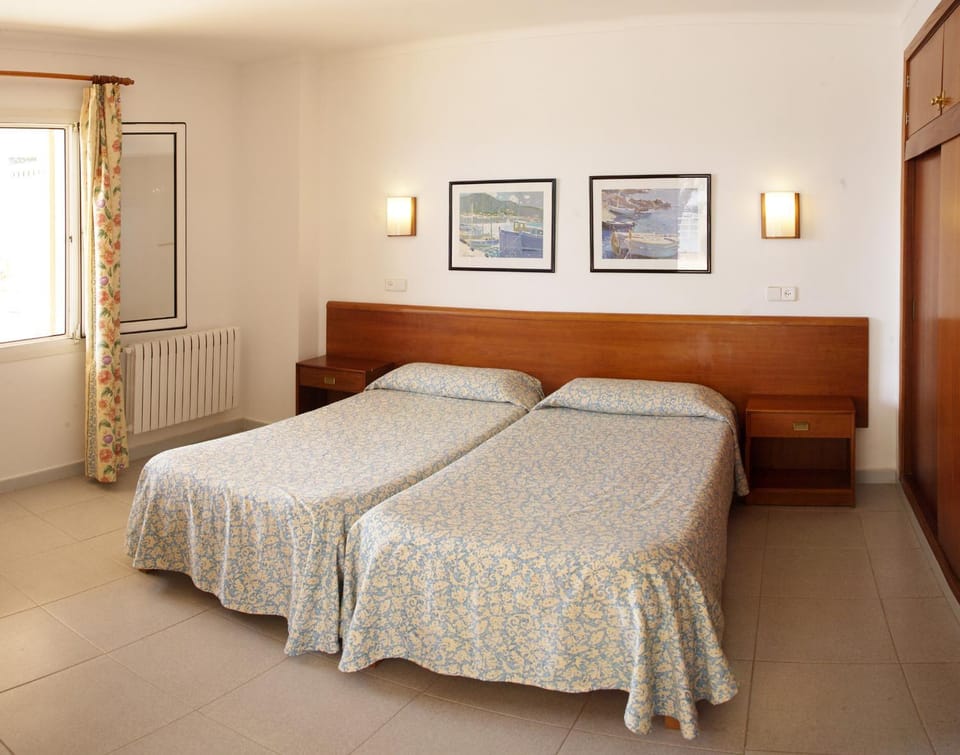 Apartamentos Villa Sirena Apartment in Cala Figuera