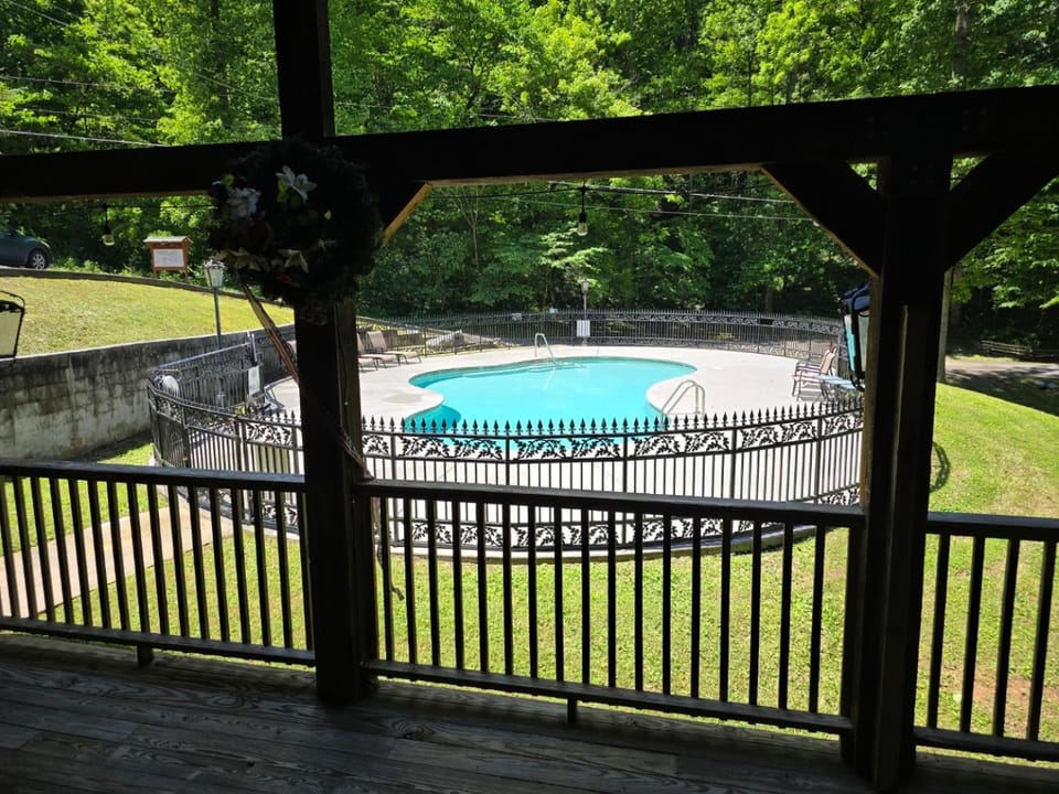 Pipers Place Chalet in Sevier County