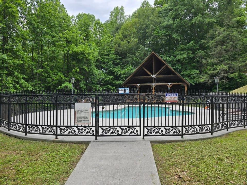 Pipers Place Chalet in Sevier County