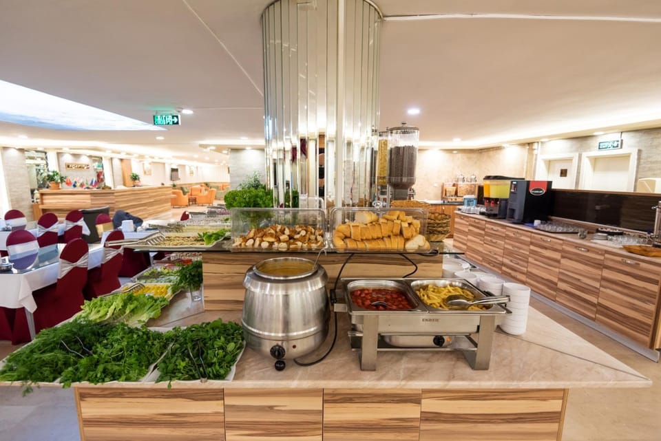 Food and drinks, Breakfast, Buffet breakfast