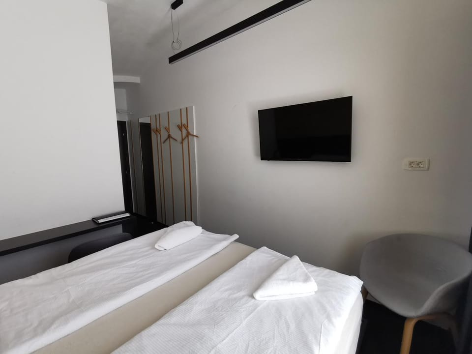 Bed, TV and multimedia