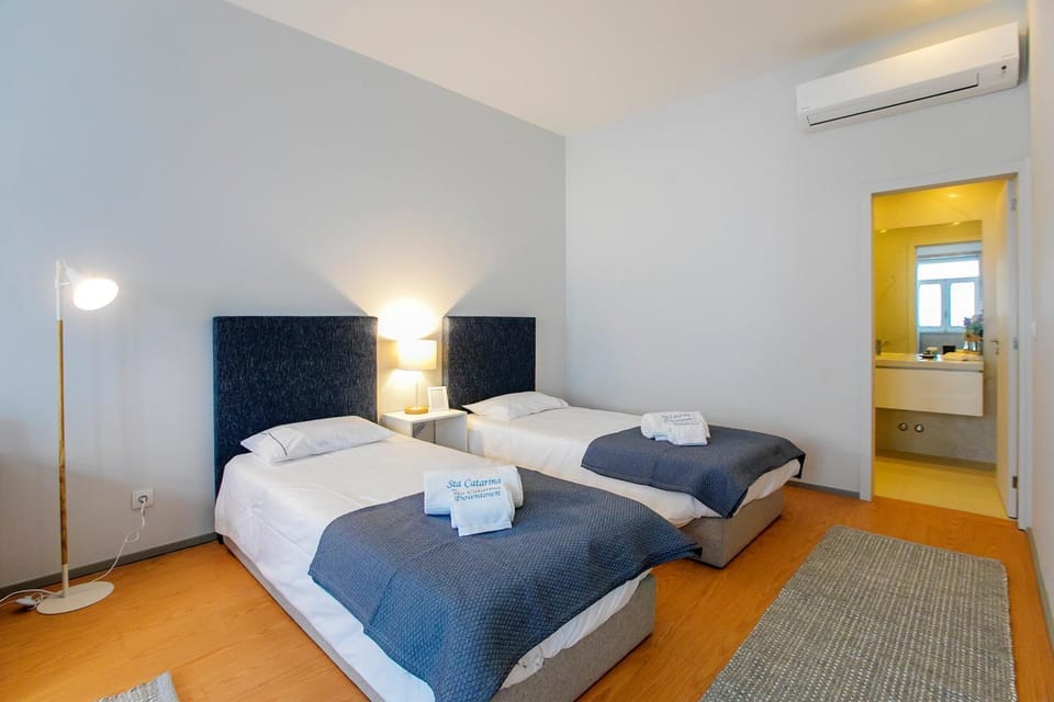 Santa Catarina Downtown II Apartment in Porto