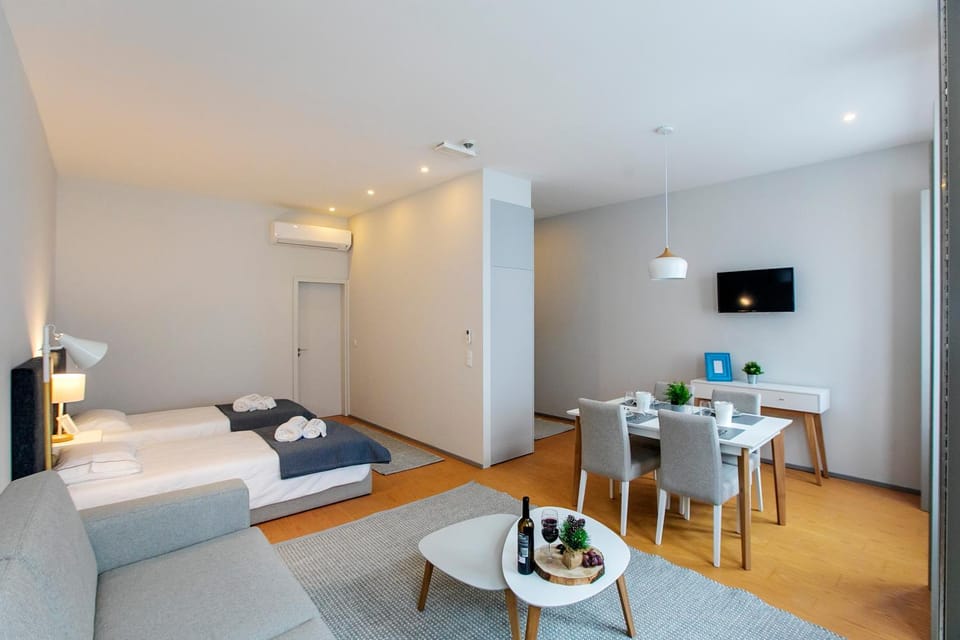 Santa Catarina Downtown II Apartment in Porto