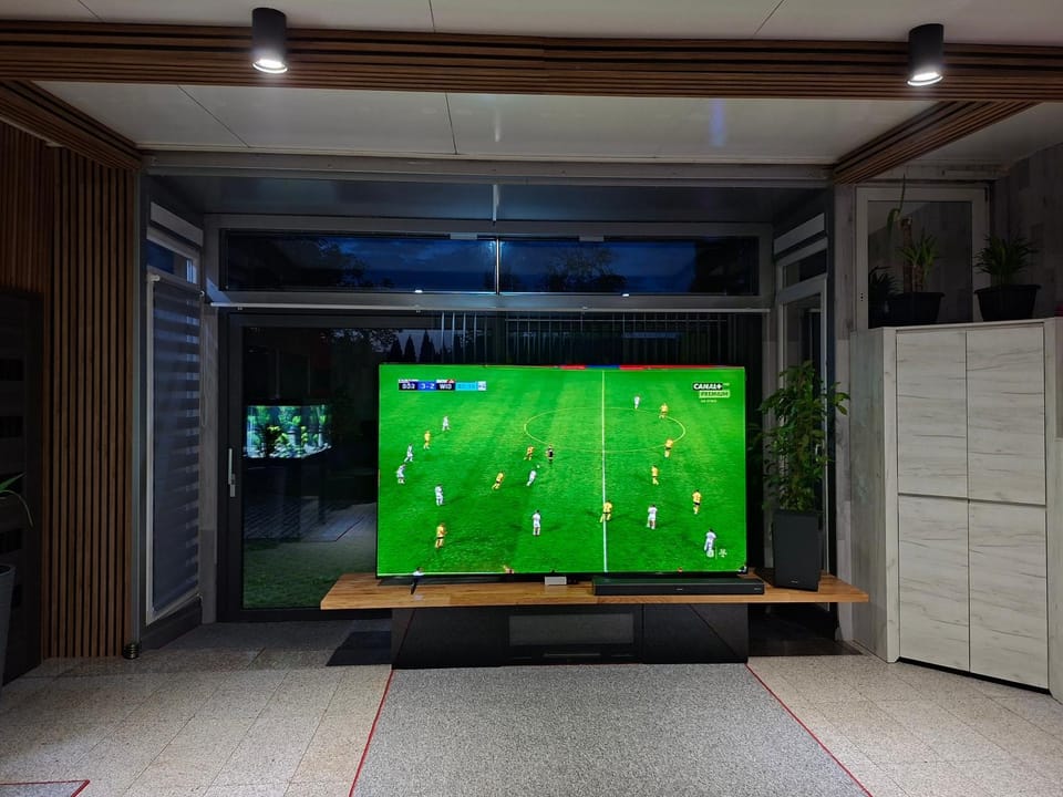 Property building, Communal lounge/ TV room, TV and multimedia, Evening entertainment