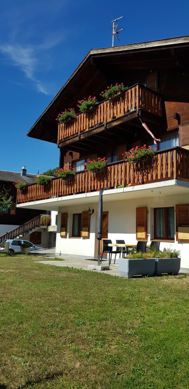 Property building, Garden