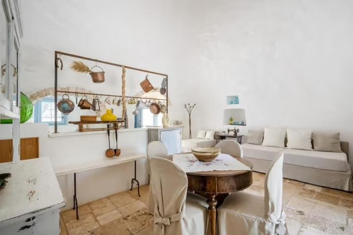 Charming Trullo with Private Pool and Spa - Trullo Amarcord Villa in Apulia