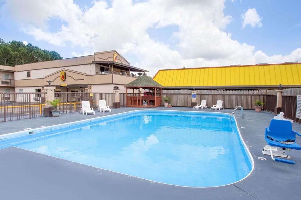 On site, Pool view, Swimming pool, Swimming pool