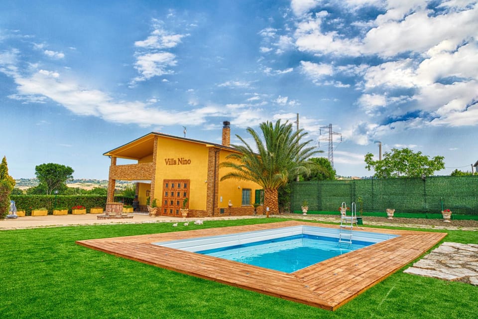 Property building, Swimming pool