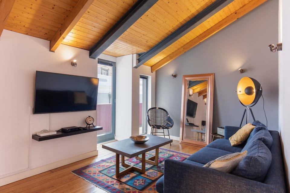 TV and multimedia, Living room, Photo of the whole room, Seating area
