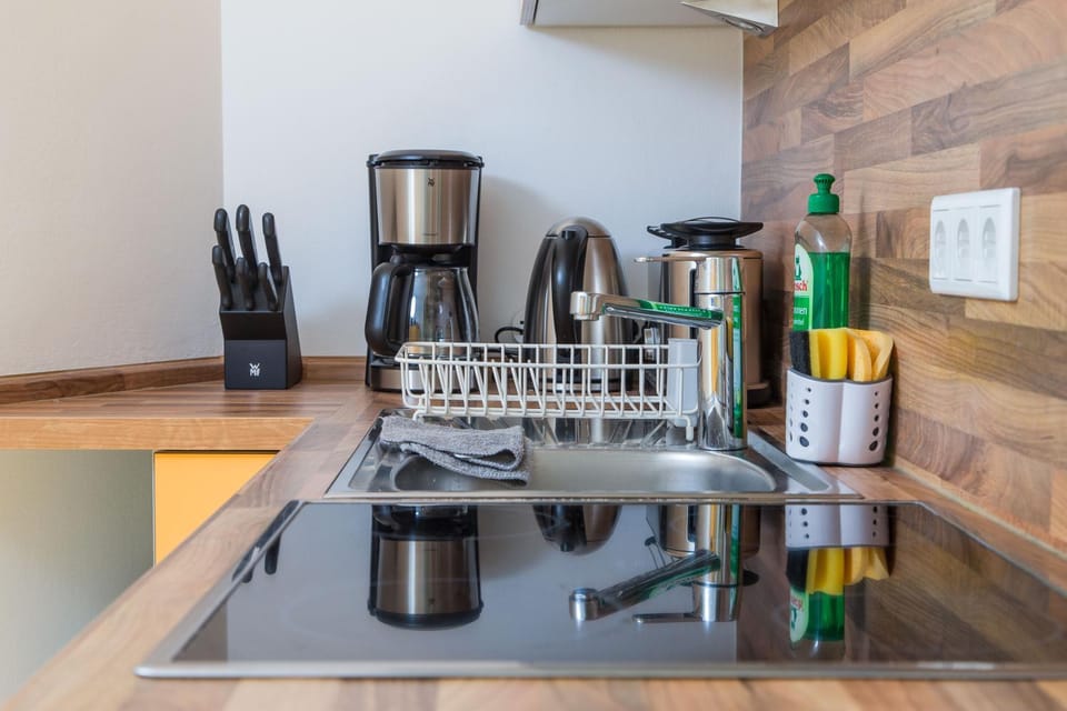 Day, Kitchen or kitchenette