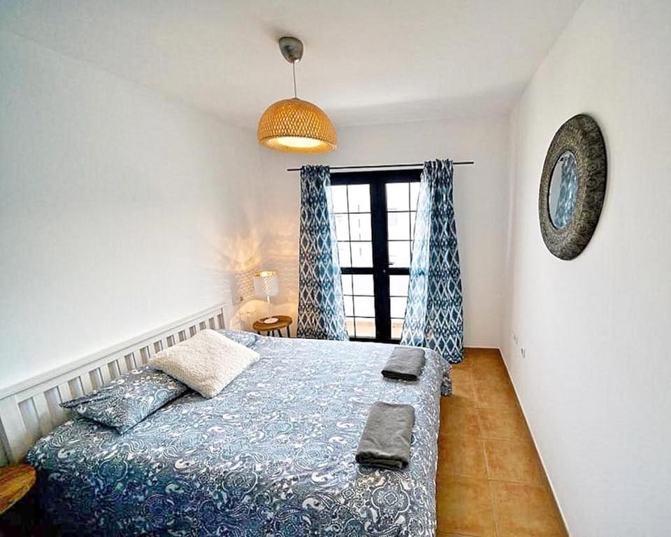 Bed, People, Bedroom, City view