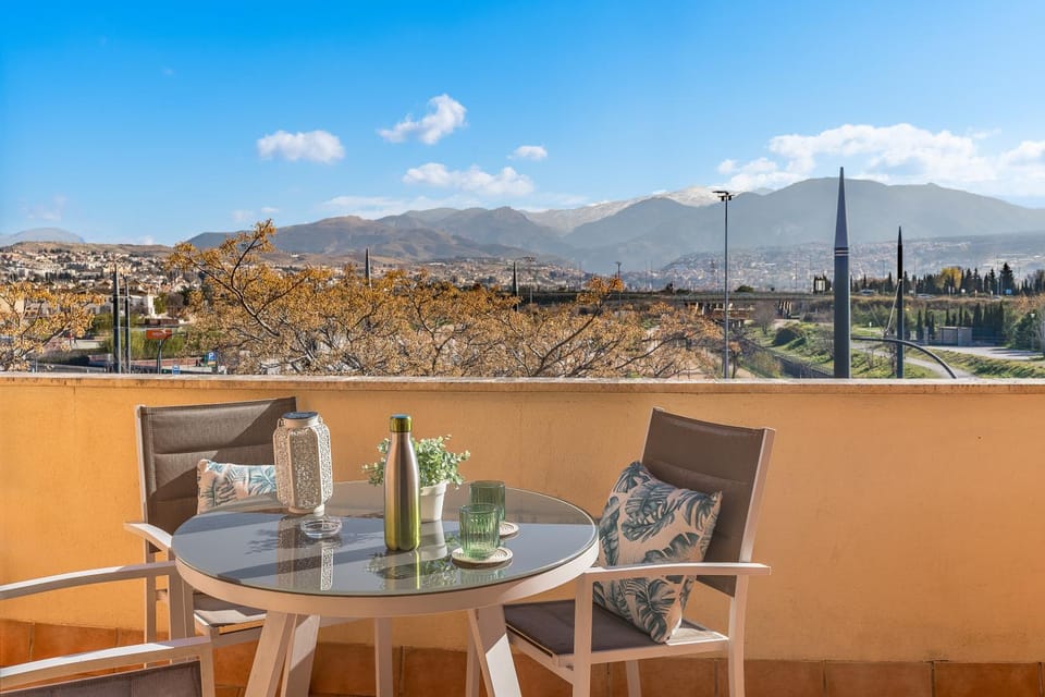 View (from property/room), Balcony/Terrace