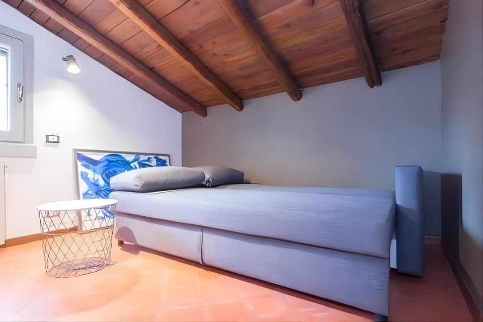 Property building, Living room, Bedroom
