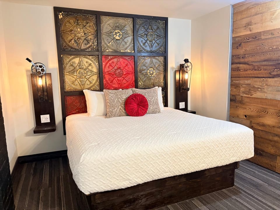 Heart & Hops Brewery Suites Inn in Kingsville