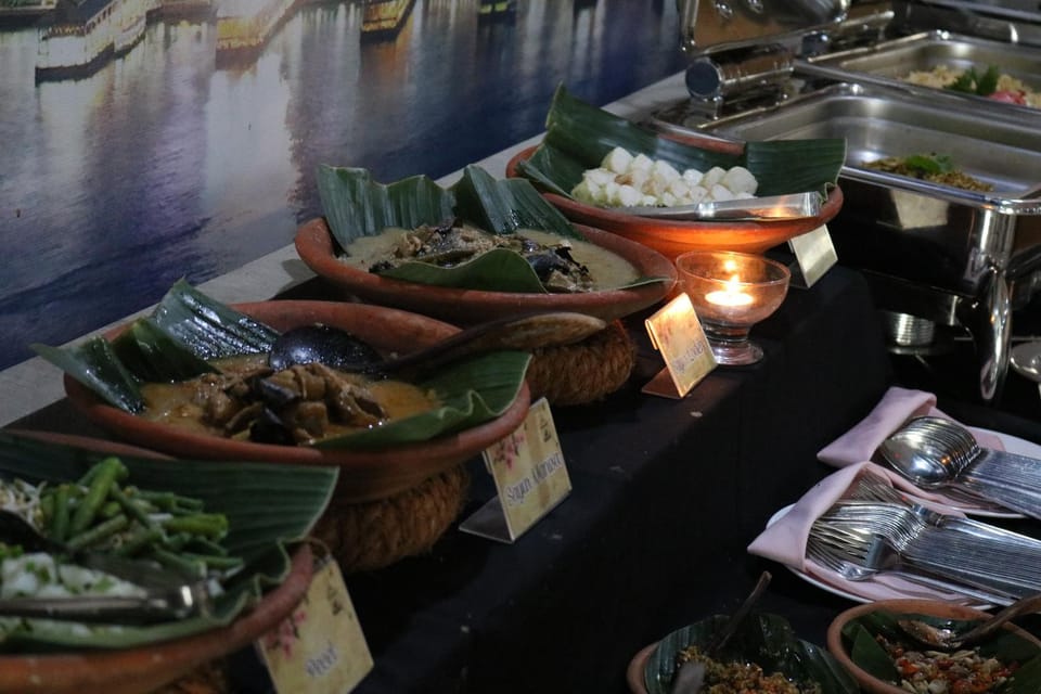 Meals, Buffet breakfast, Lunch, Dinner