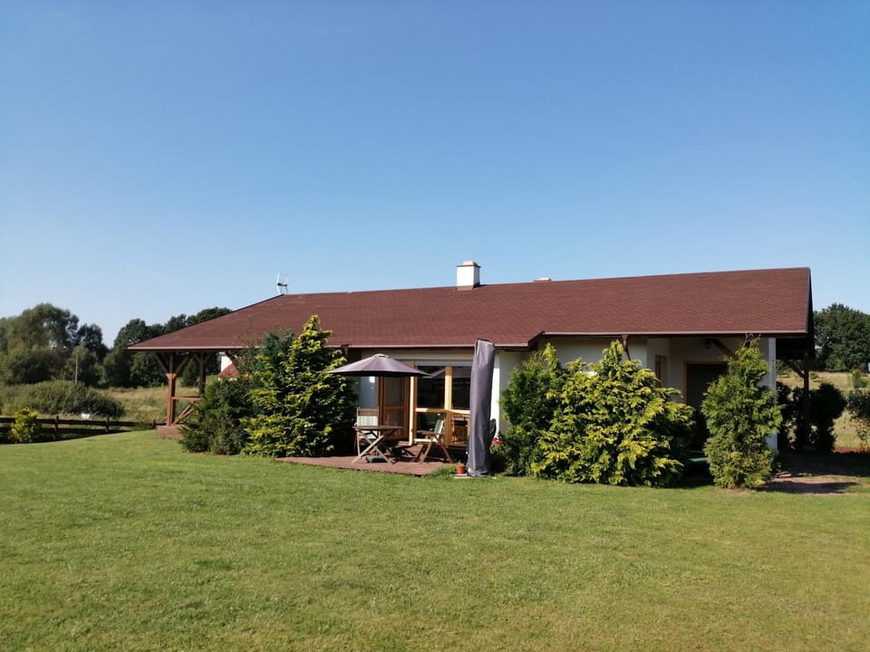 Słonecznikowa Zagroda House in Pomeranian Voivodeship