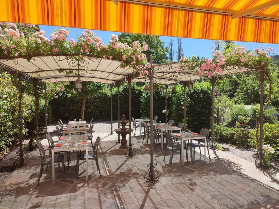 Le Relais de Ceilhes Hotel in Occitanie
