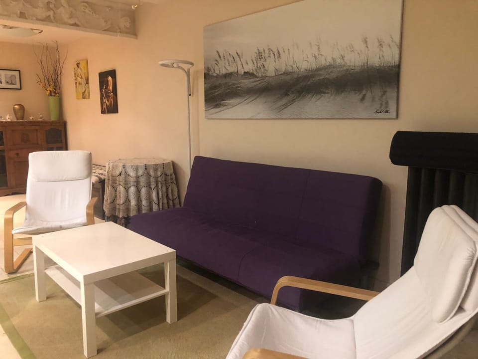 Apartamento con jardin Apartment in La Rioja