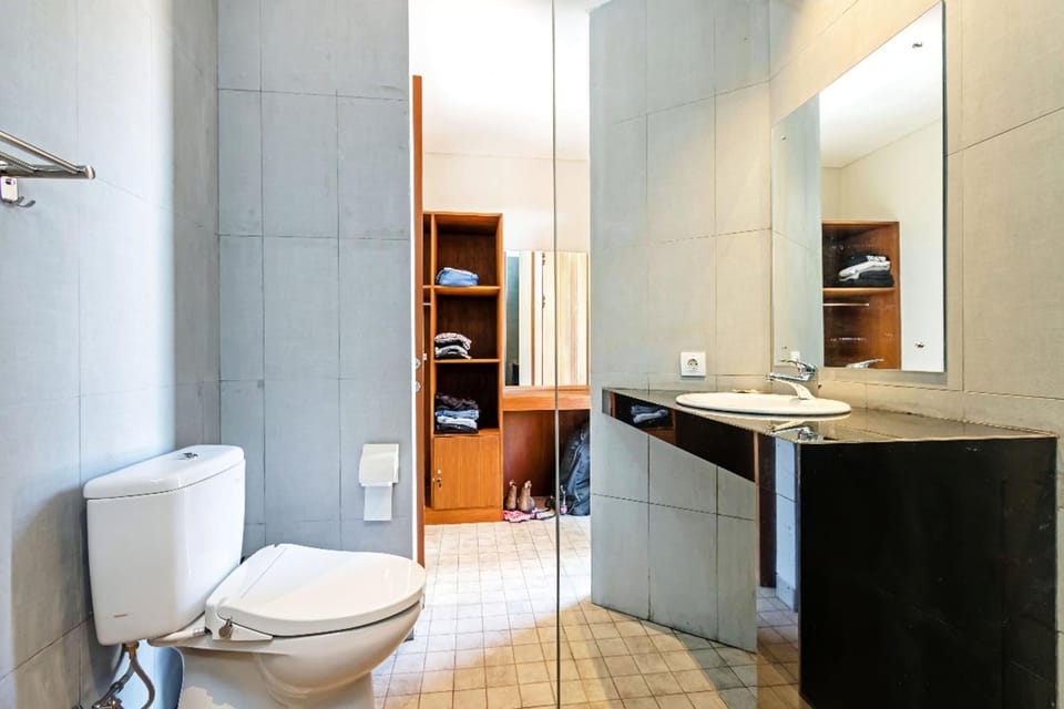Toilet, Bathroom