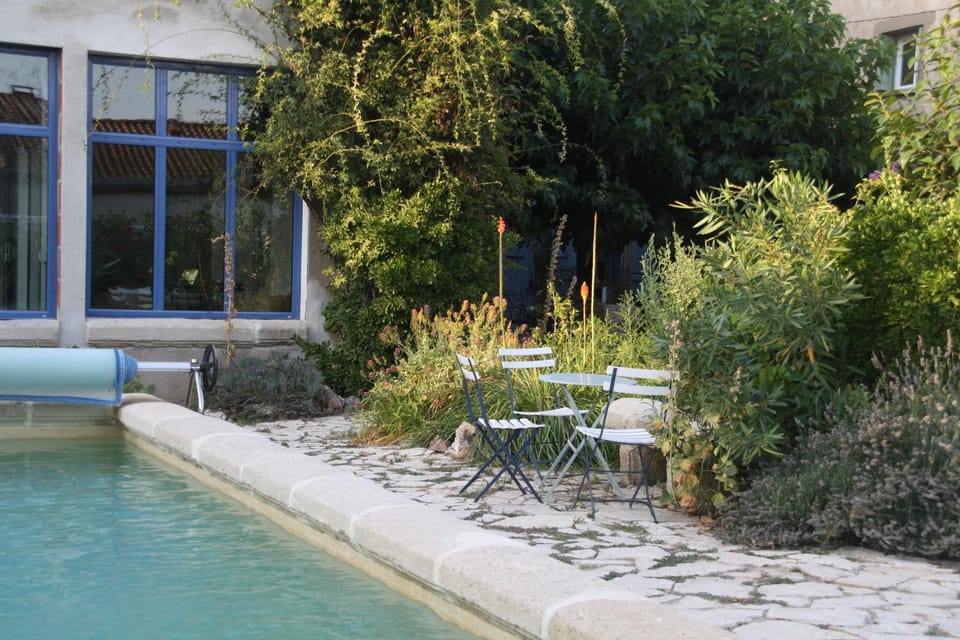 Aux Pots Bleus Bed and Breakfast in Occitanie