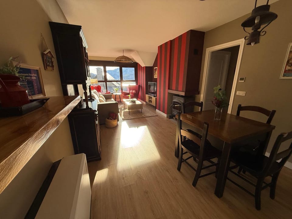 Apartamento Vistas Peña Telera con WIFI Apartment in Aragon