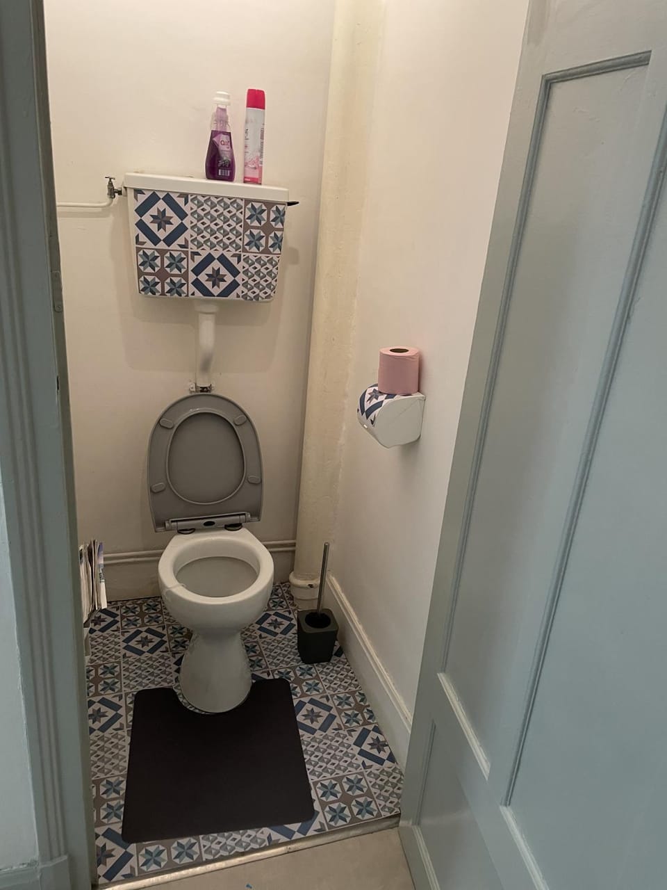 Toilet