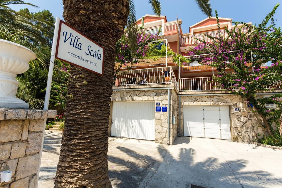 Facade/entrance, Property logo or sign