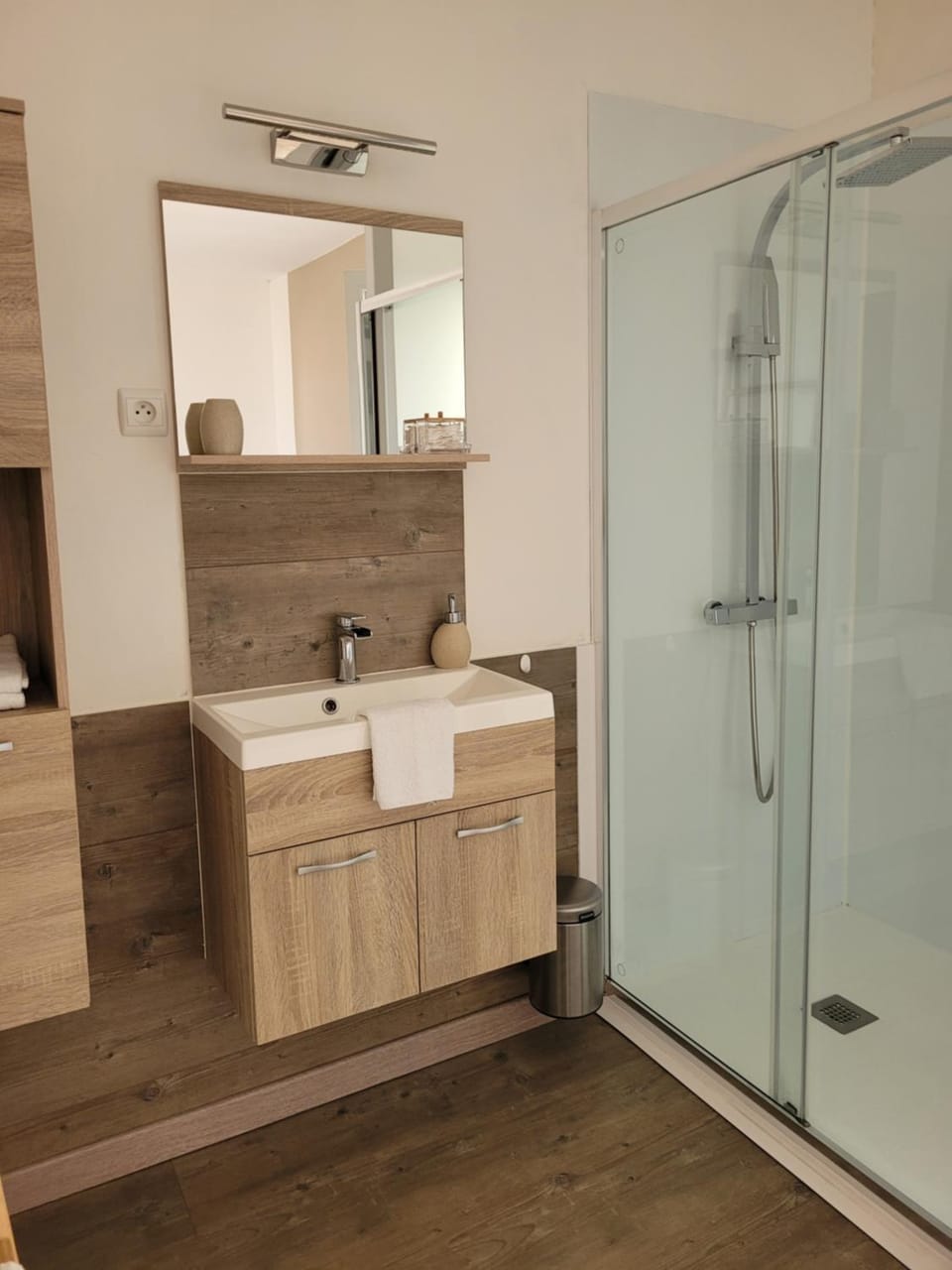 Shower, Bathroom