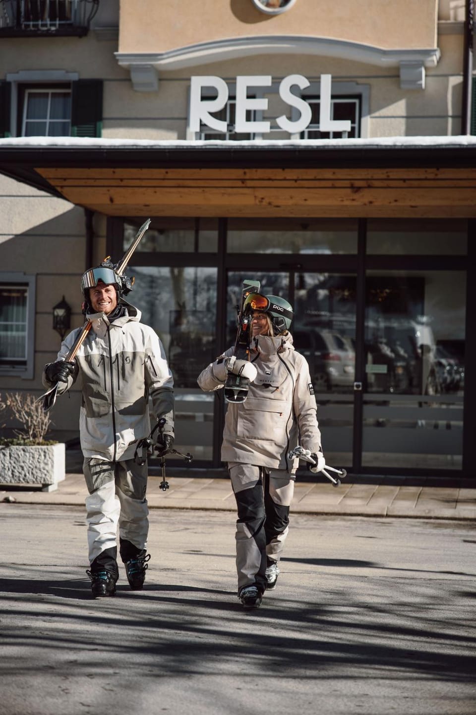 Property building, Skiing